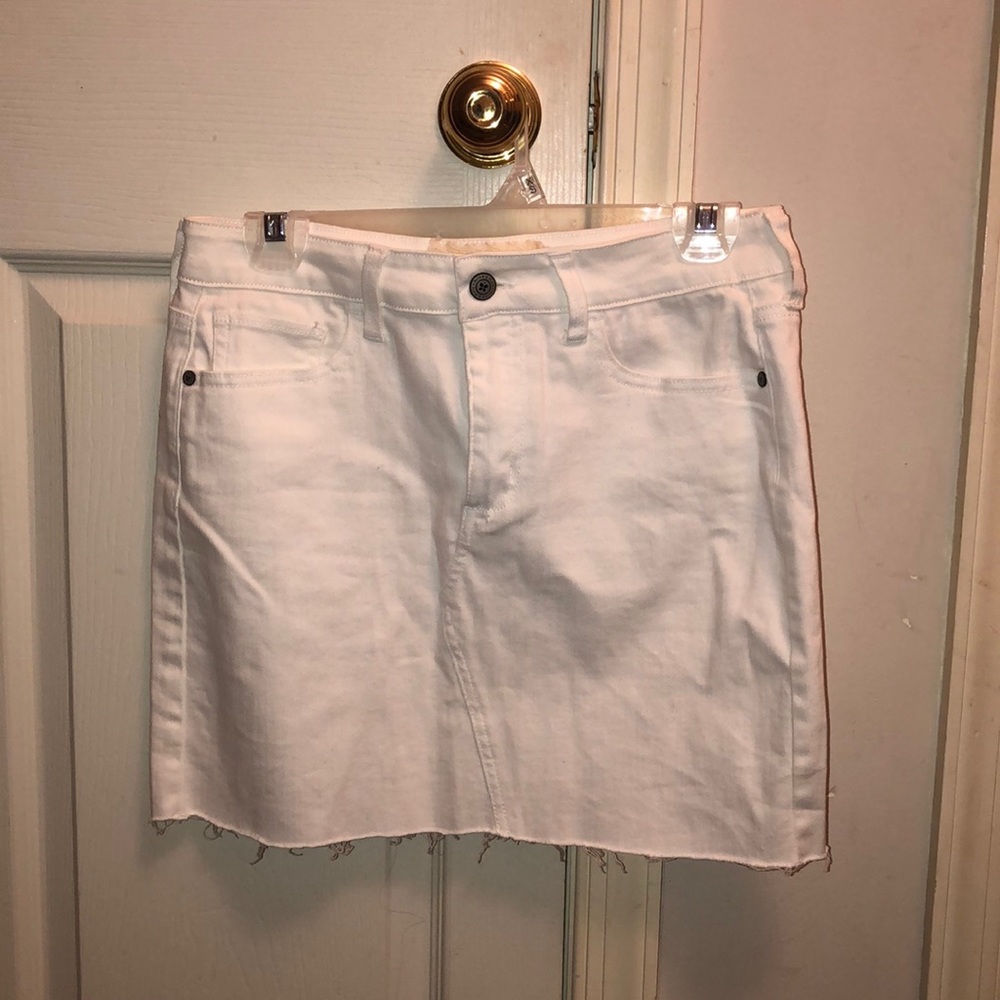 White denim skirt